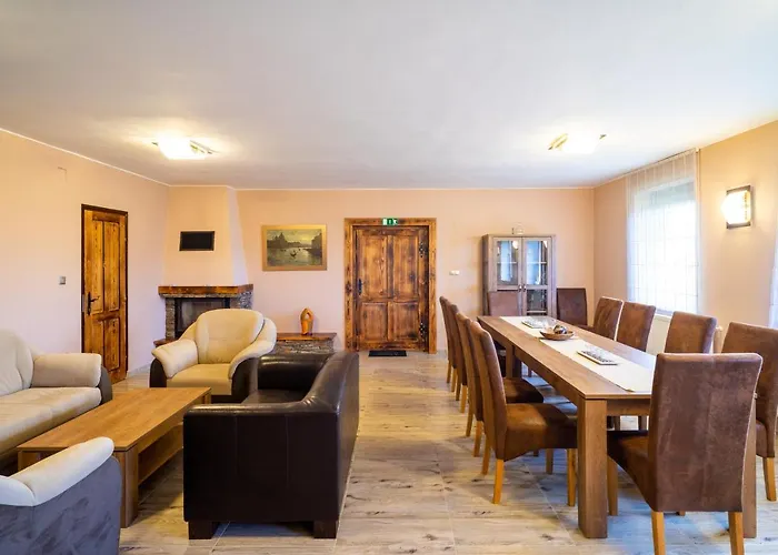 Lator-boross Vendeghaz * Villány